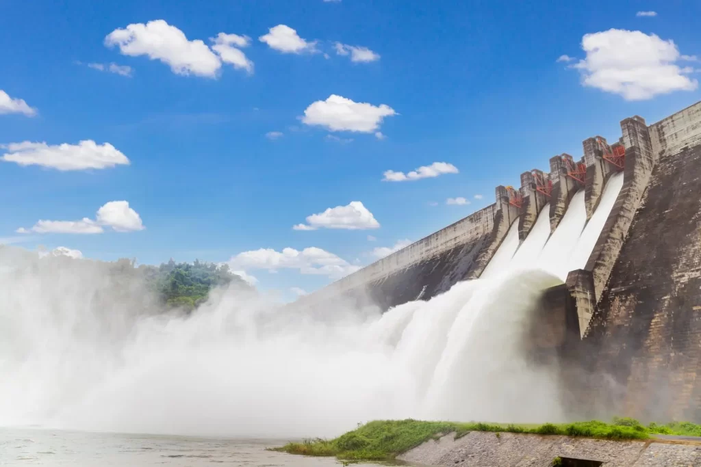hydroelectric dam